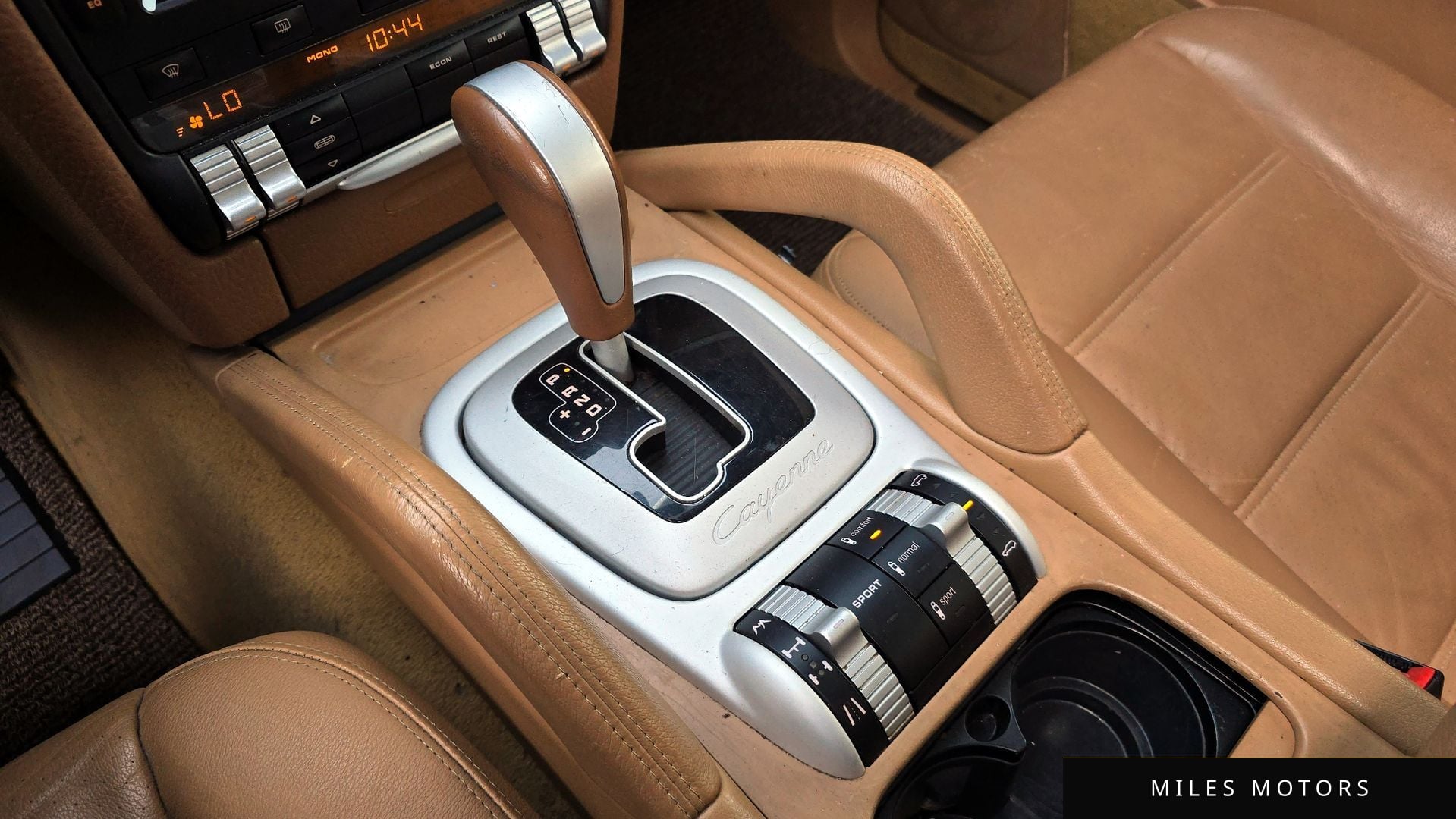 Porsche Cayenne 2008 — миниатюра 9