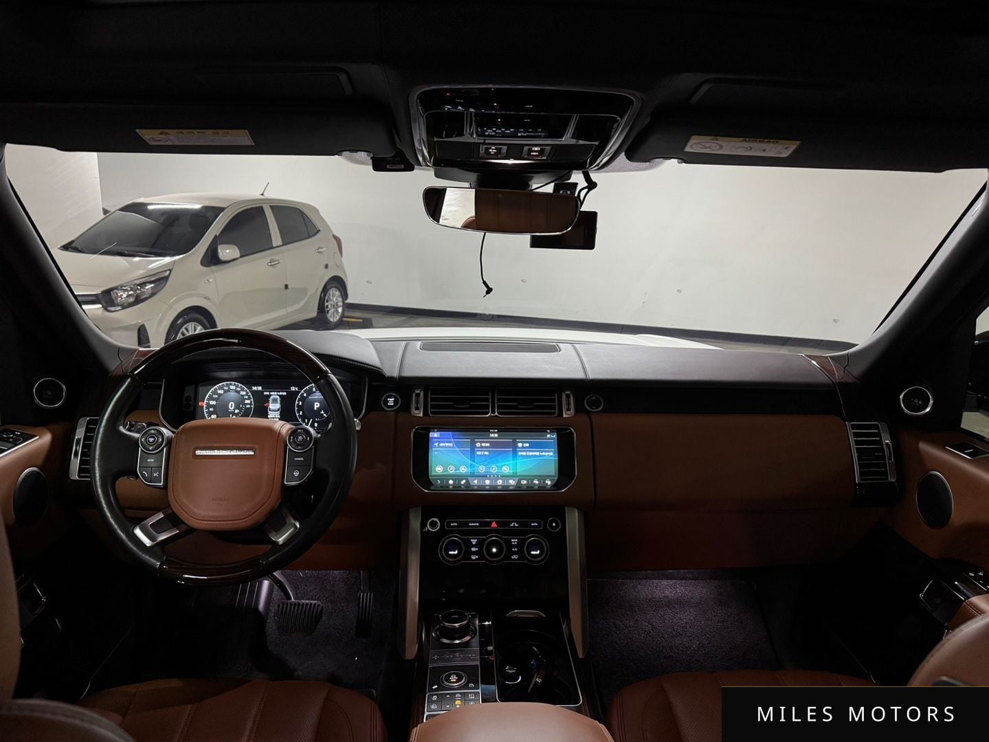 Land Rover Range Rover 2017 — миниатюра 8