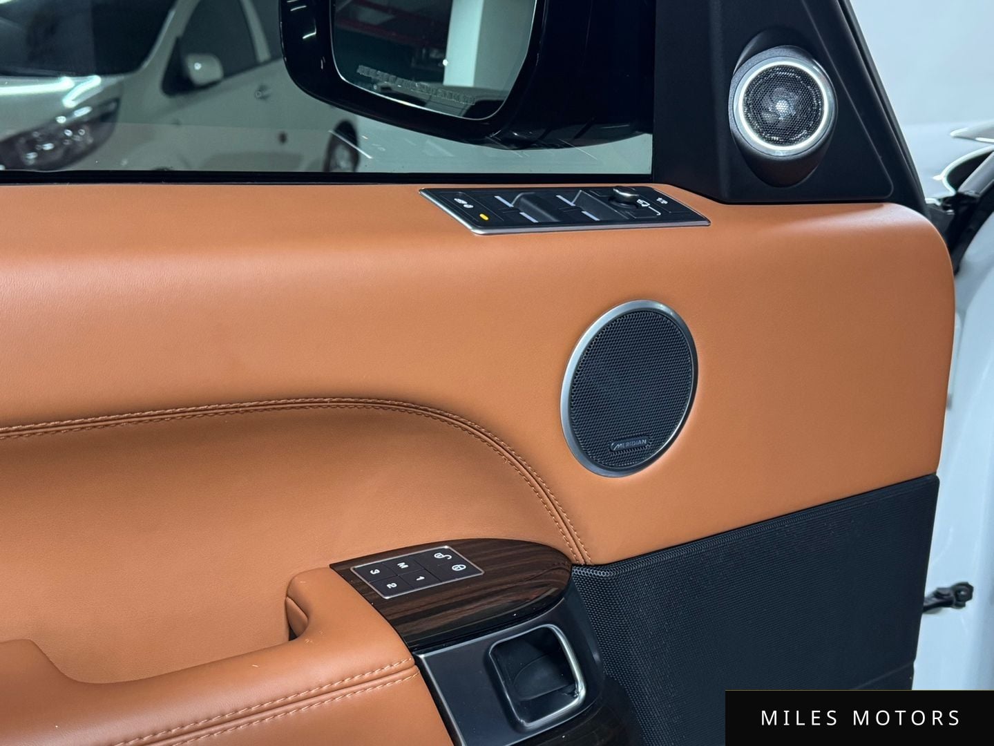 Land Rover Range Rover 2017 — миниатюра 12