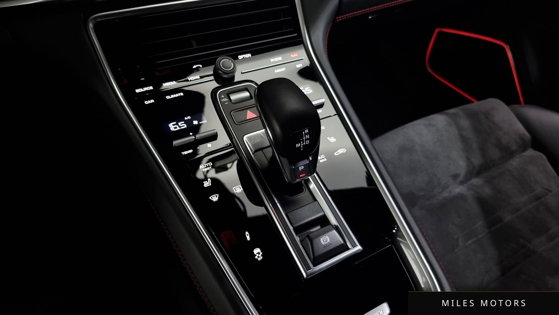 Porsche Panamera 2020 — миниатюра 9