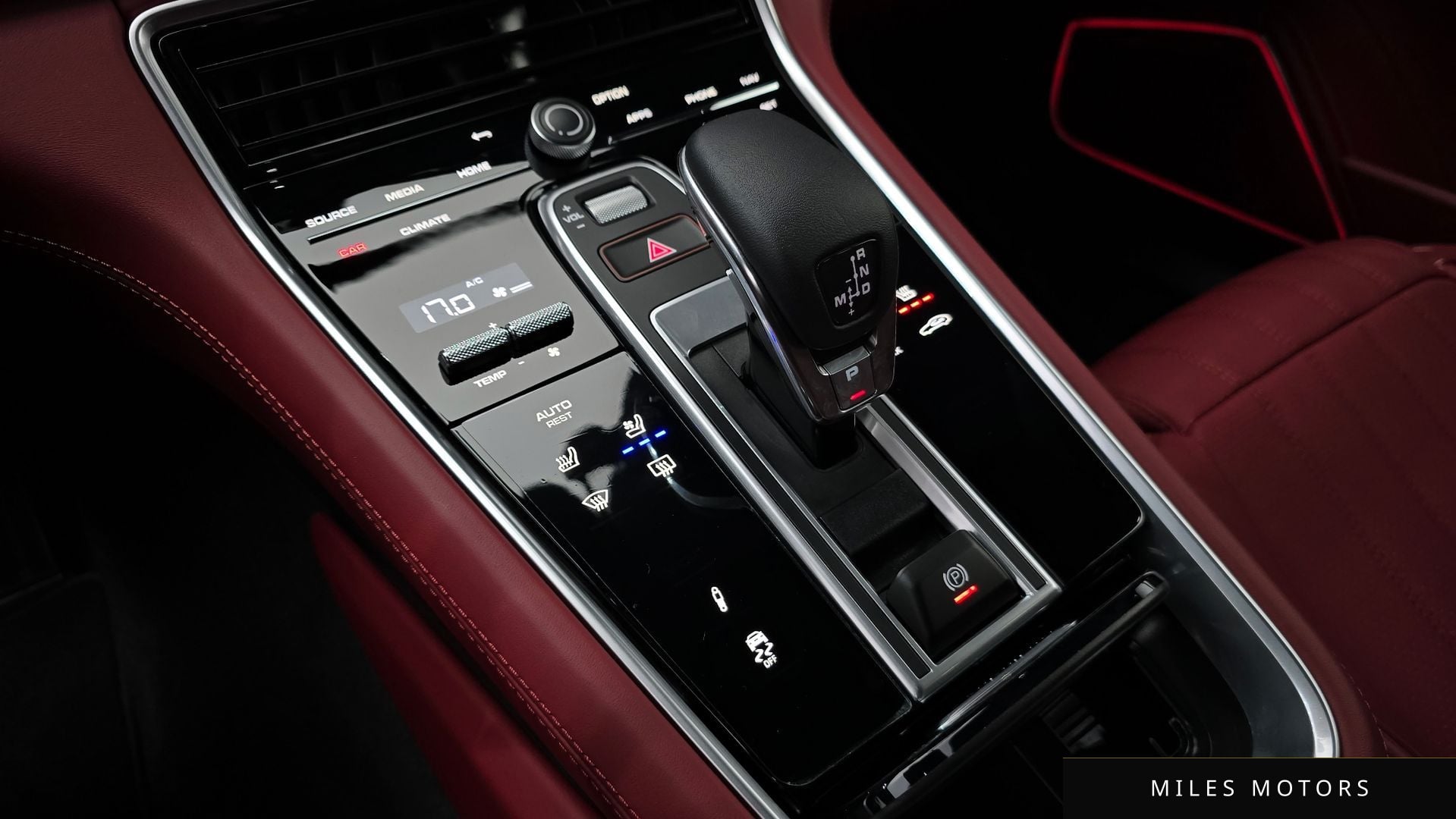 Porsche Panamera 2023 — миниатюра 9
