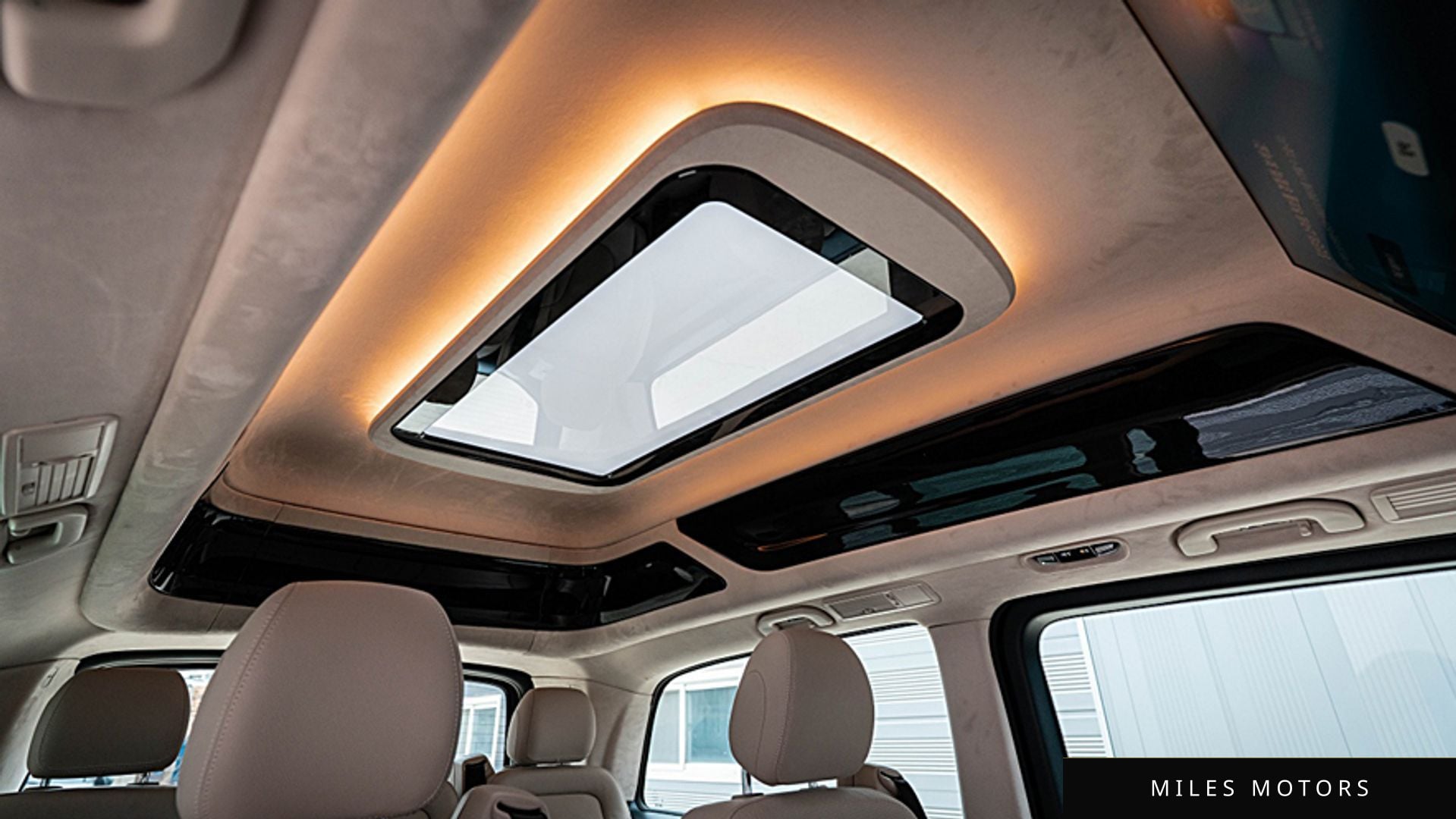 Mercedes-Benz V-Class 2025 — миниатюра 17