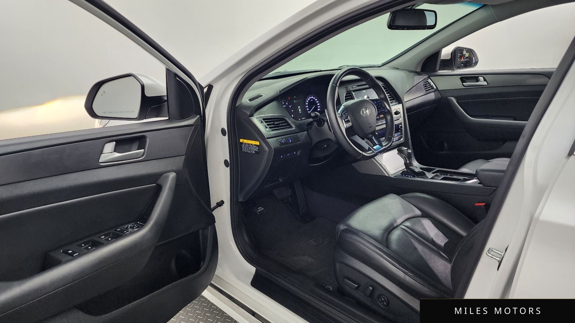 Hyundai Sonata 2016 — миниатюра 10
