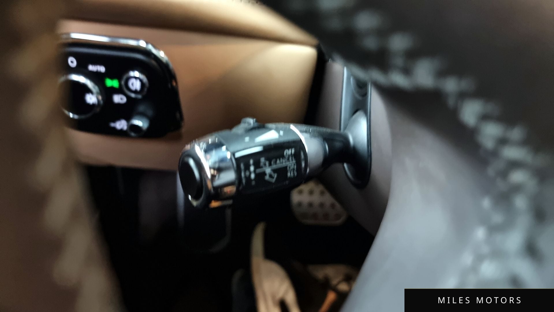 Bentley 뮬산 2016 — миниатюра 17
