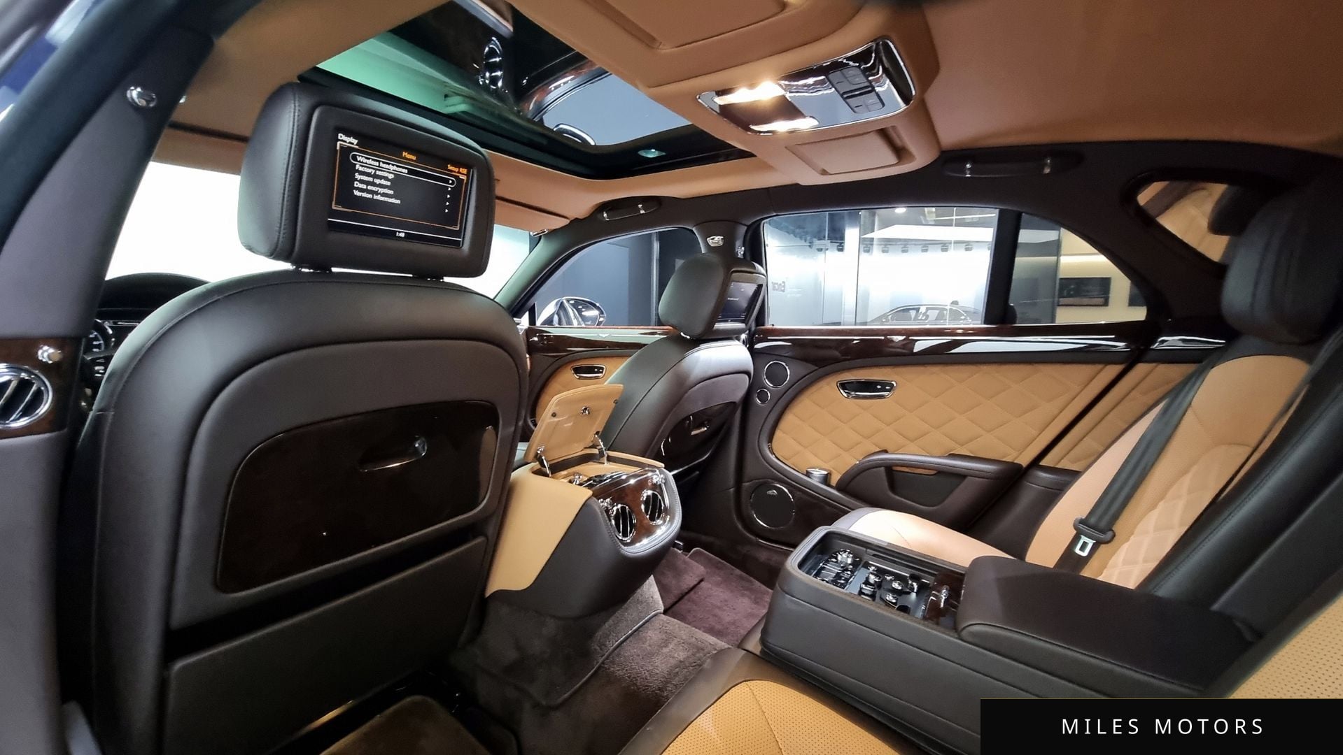 Bentley 뮬산 2016 — миниатюра 19
