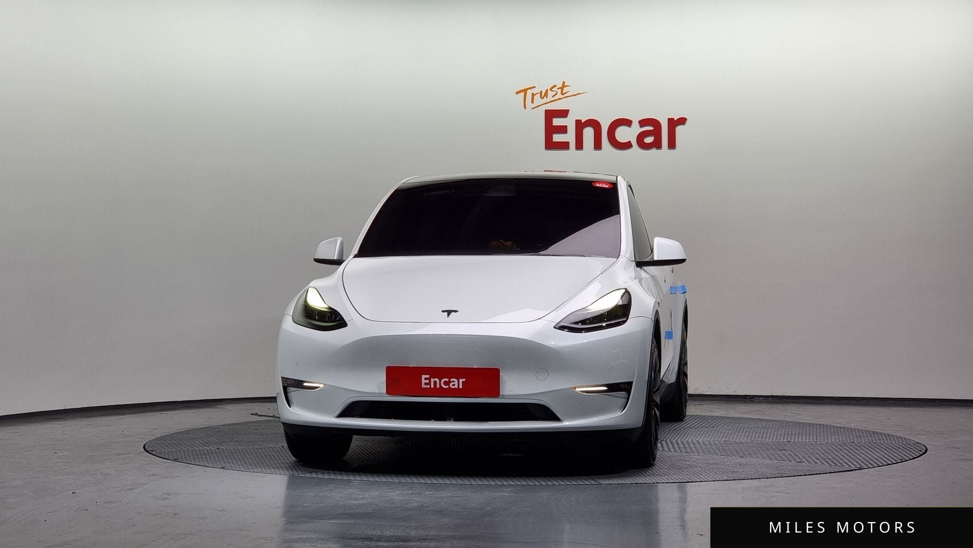 Tesla Model Y 2022 — миниатюра 3