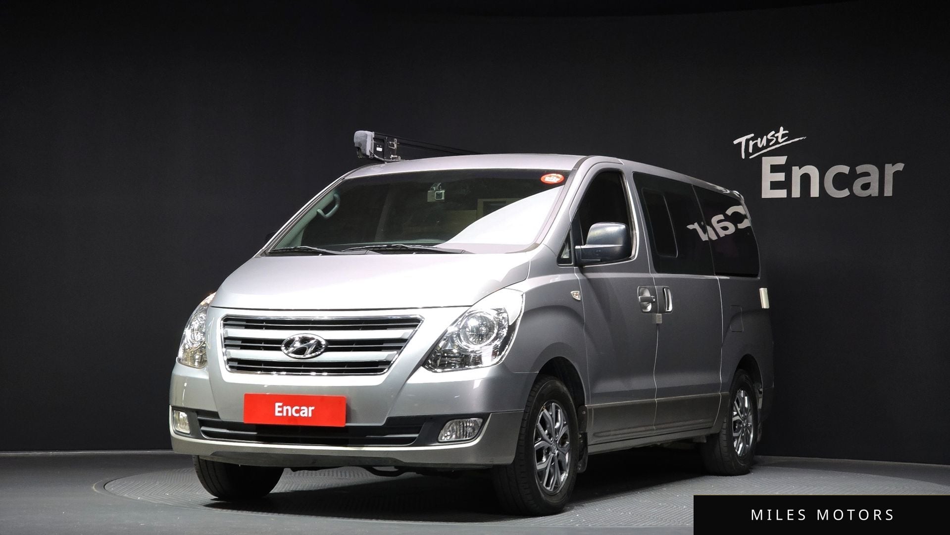 Hyundai Starex 2016 — фото 1 из 12