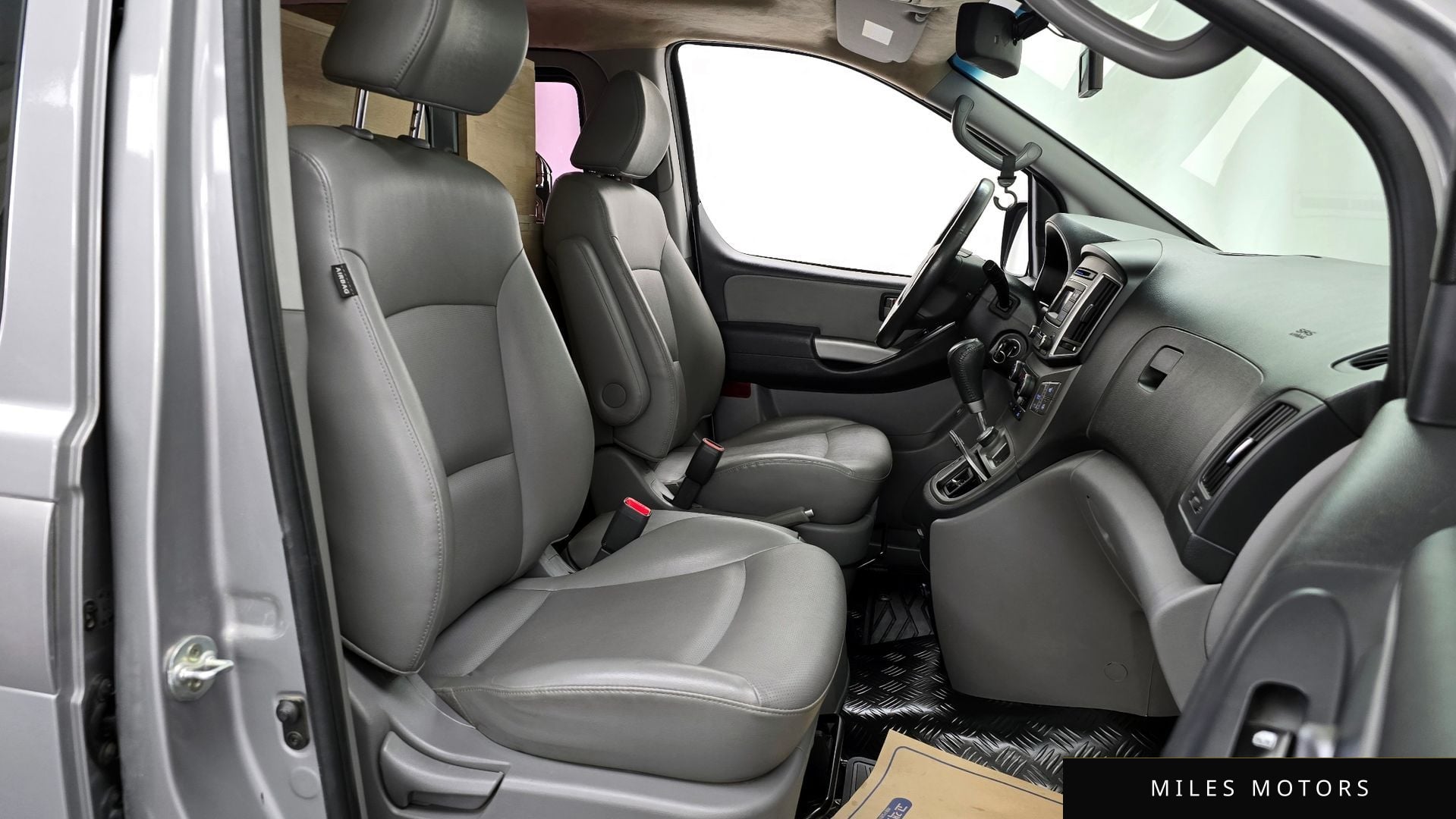 Hyundai Starex 2016 — миниатюра 11