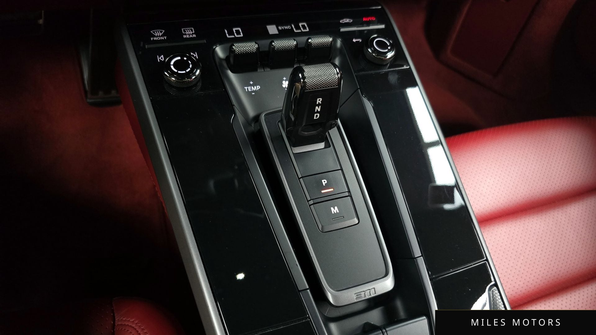 Porsche 911 (992) 2021 — миниатюра 9
