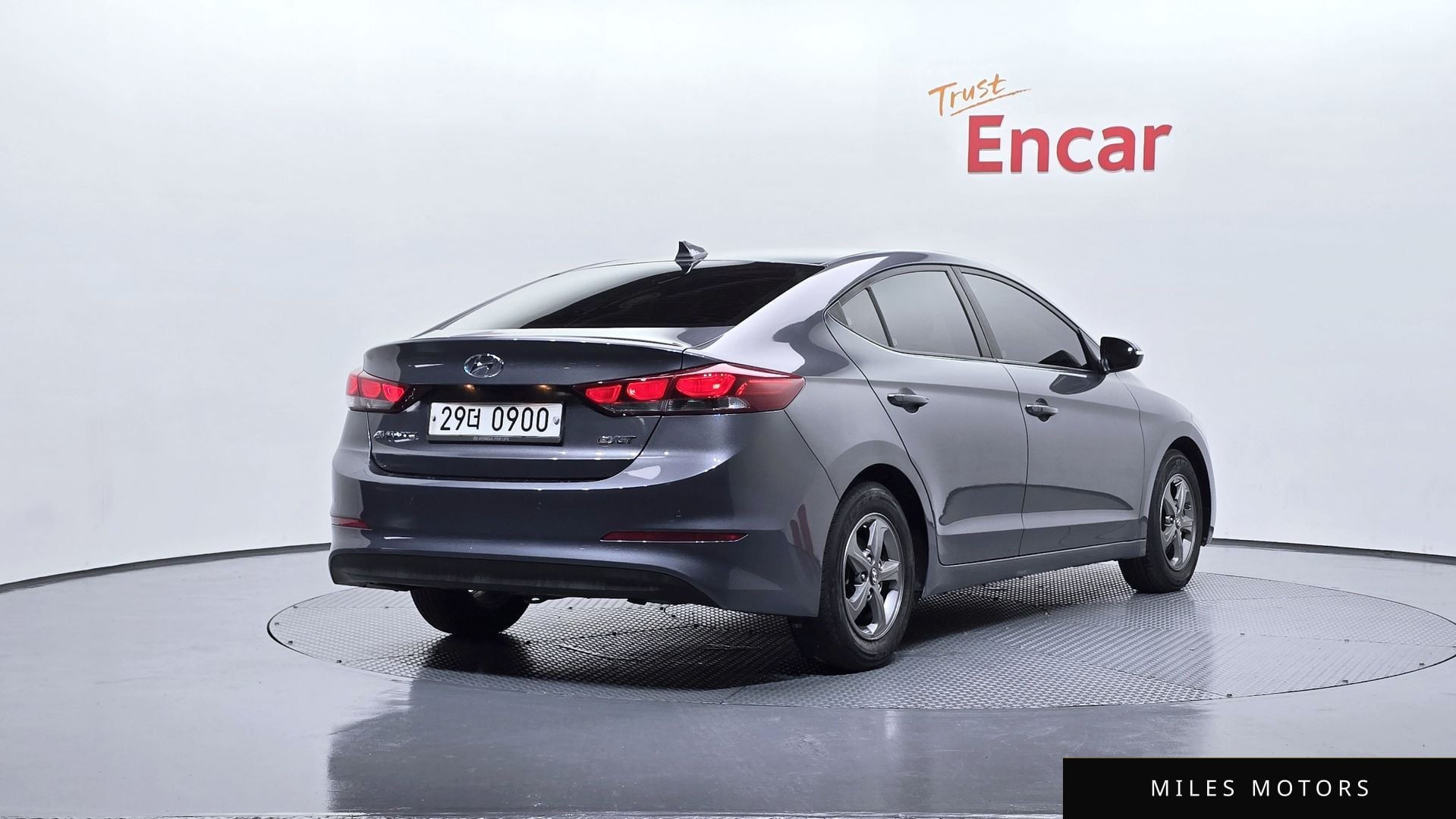 Hyundai AVANTE 2017 — миниатюра 2