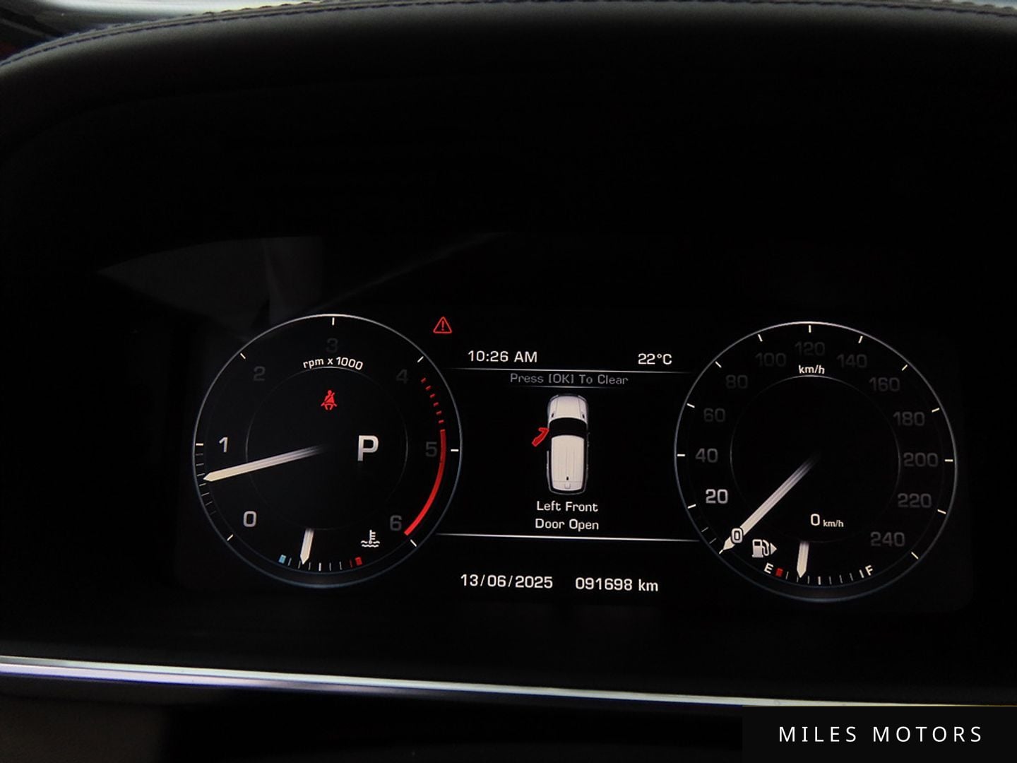 Land Rover Range Rover Sport 2016 — миниатюра 9