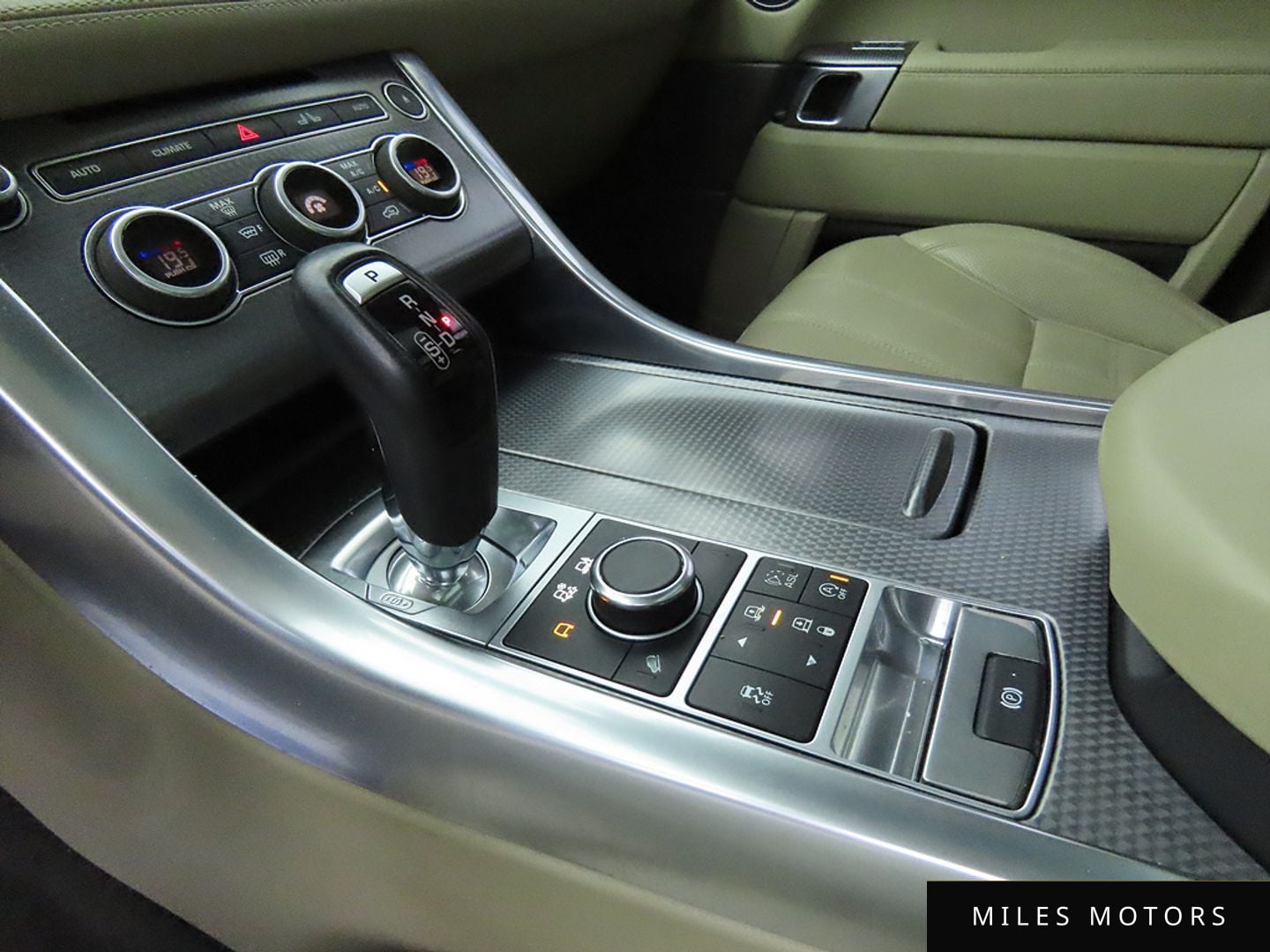 Land Rover Range Rover Sport 2016 — миниатюра 11