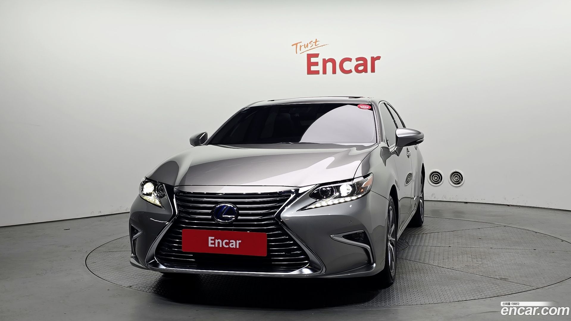 Лексус ES300h 2018 — миниатюра 3