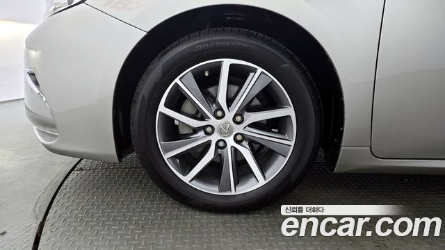 Лексус ES300h 2018 — миниатюра 5