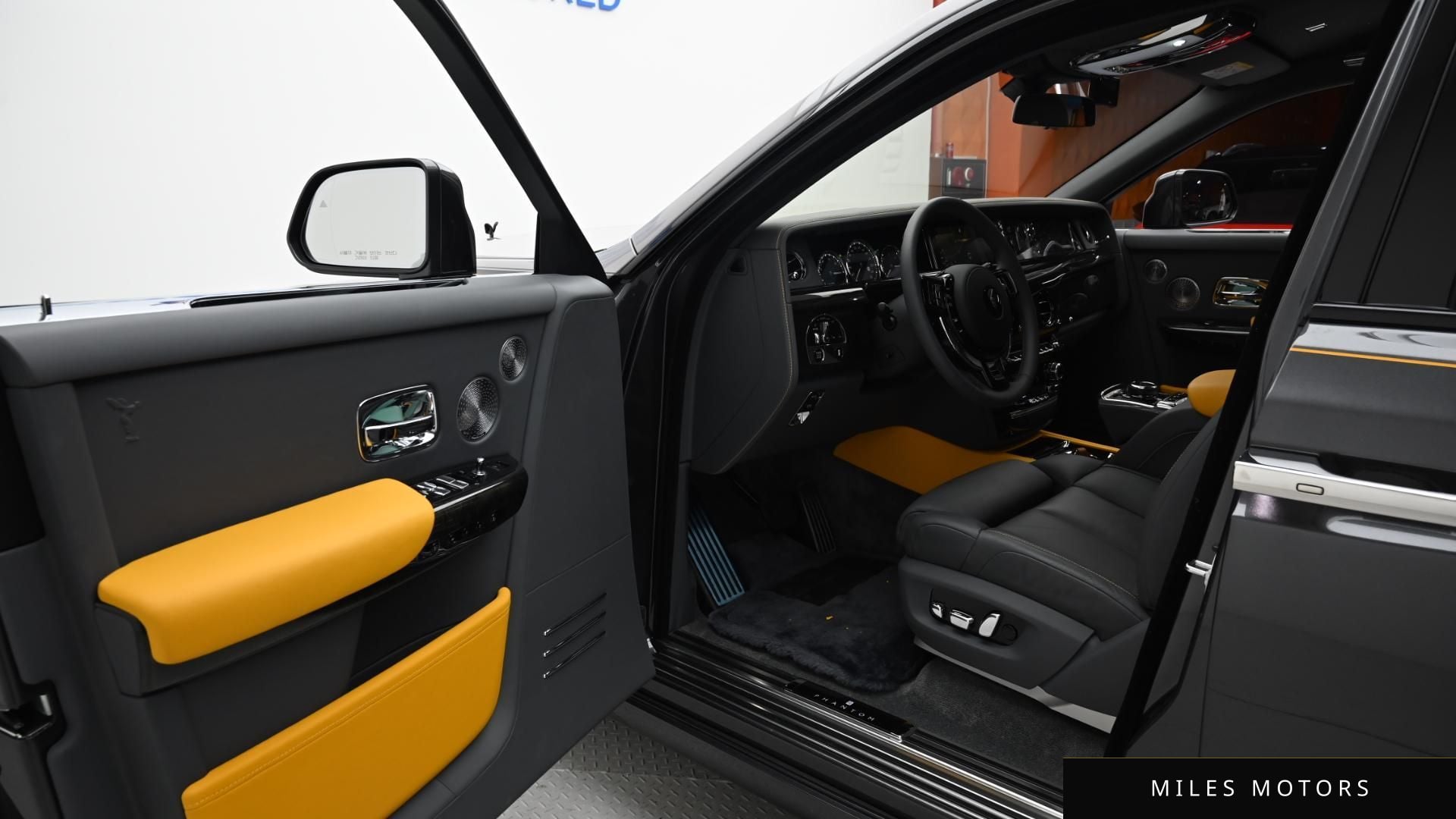 Rolls-Royce 팬텀 2023 — миниатюра 11