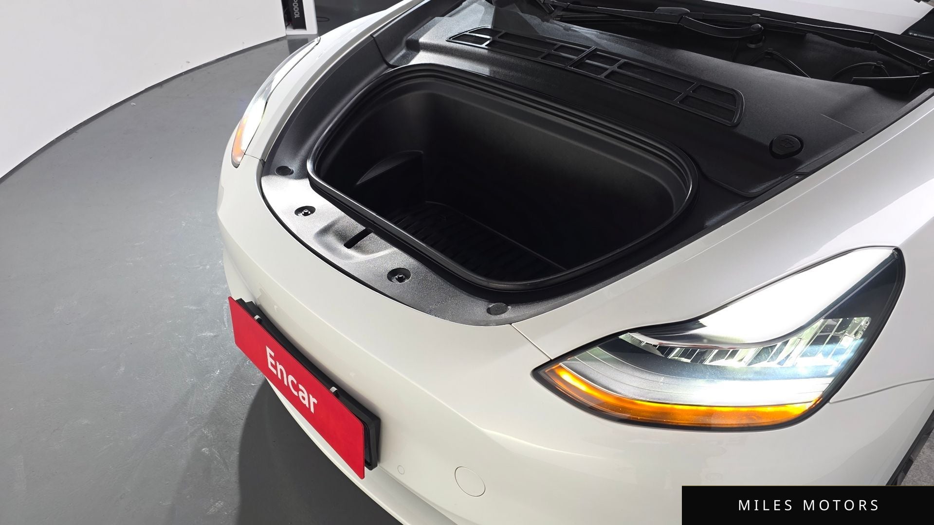 Tesla Model Y 2022 — миниатюра 6