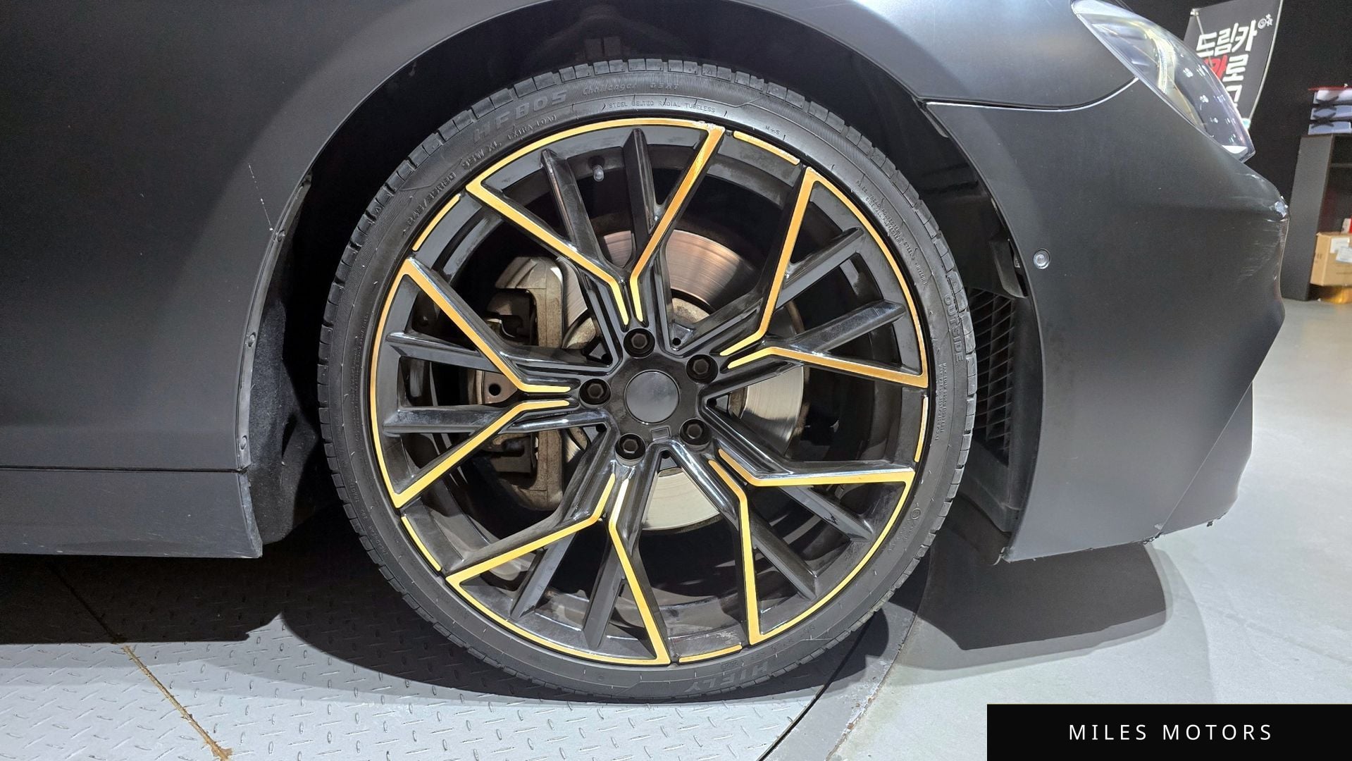 BMW 6 Series (F12) 2012 — миниатюра 6