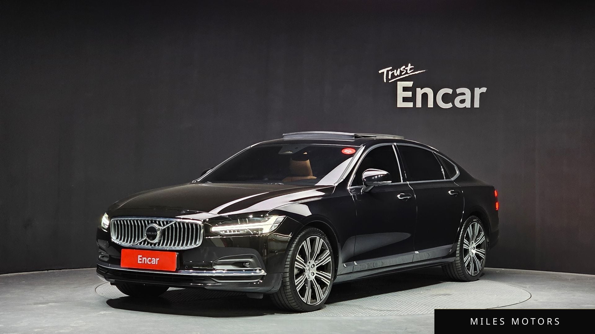 Volvo S90 2023 — фото 1 из 12