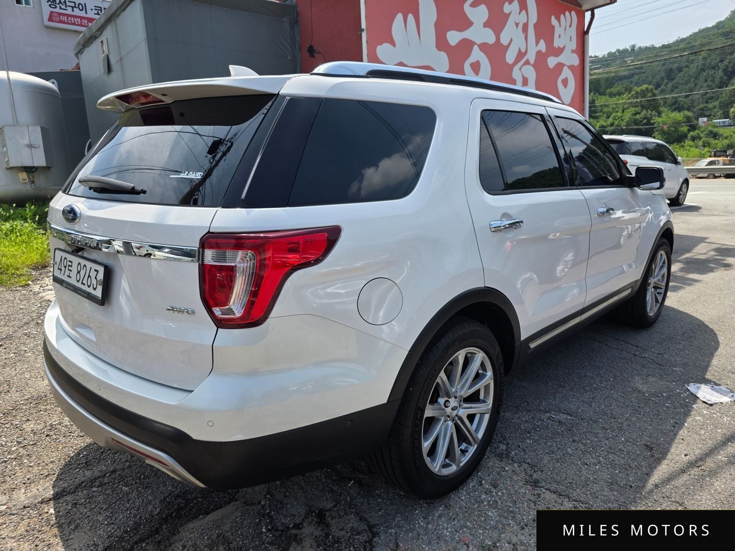 Ford Explorer 2017 — миниатюра 4
