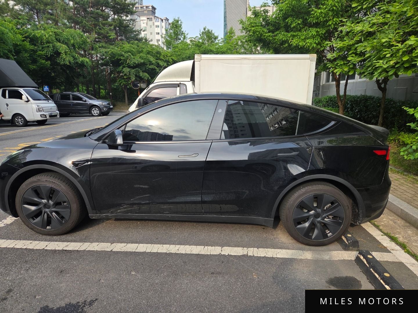 Tesla 모델 Y 2024 — миниатюра 2
