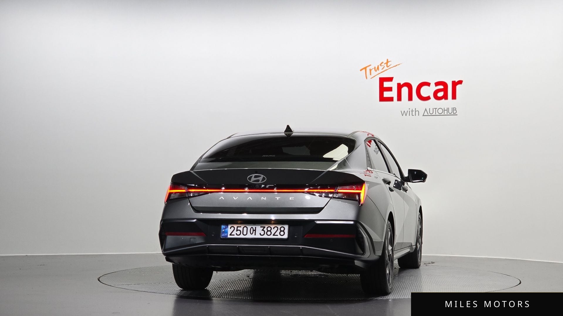 Hyundai AVANTE 2025 — миниатюра 4