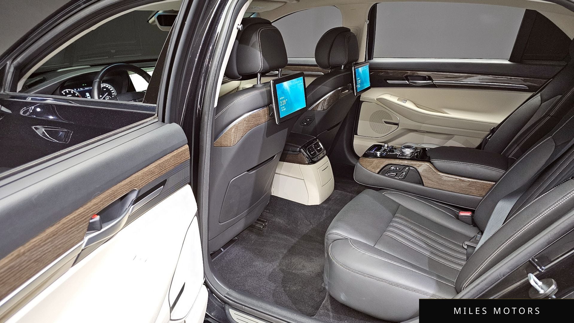 Genesis G90 2021 — миниатюра 12