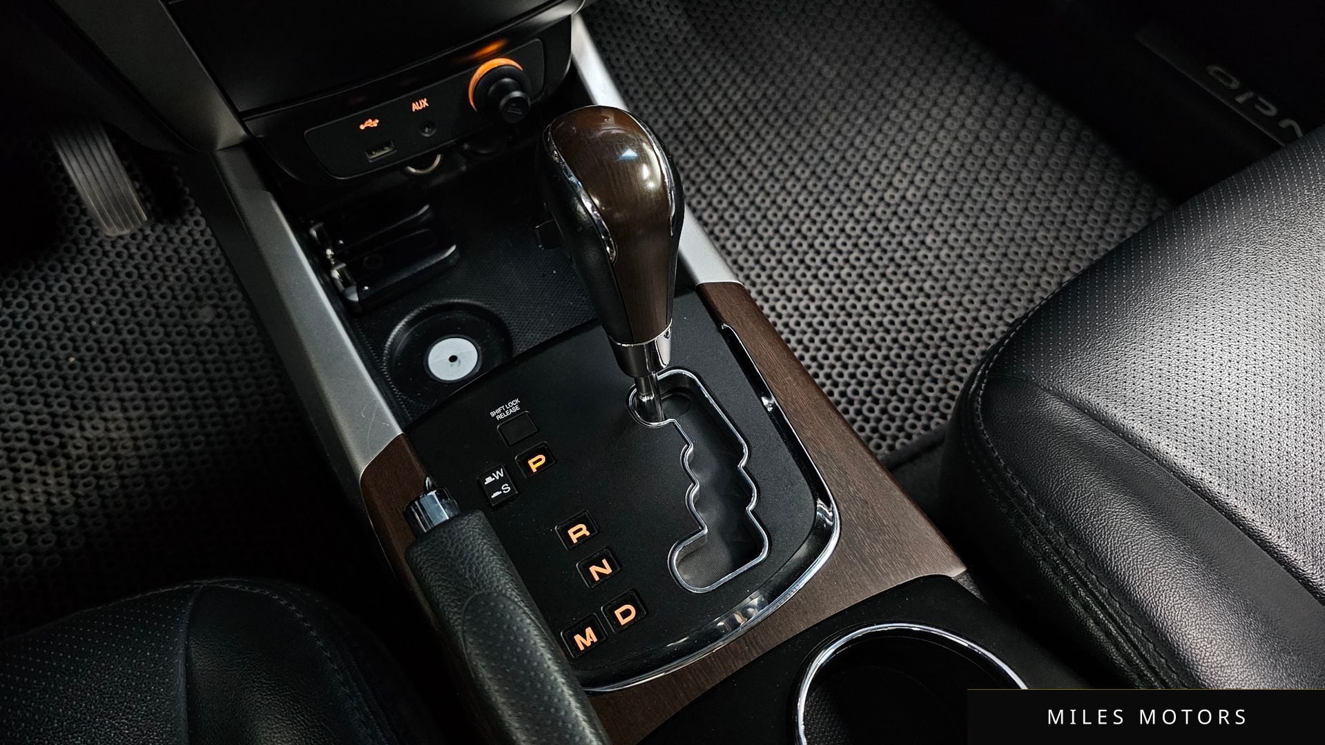 KG Mobility KORANDO 2012 — миниатюра 9