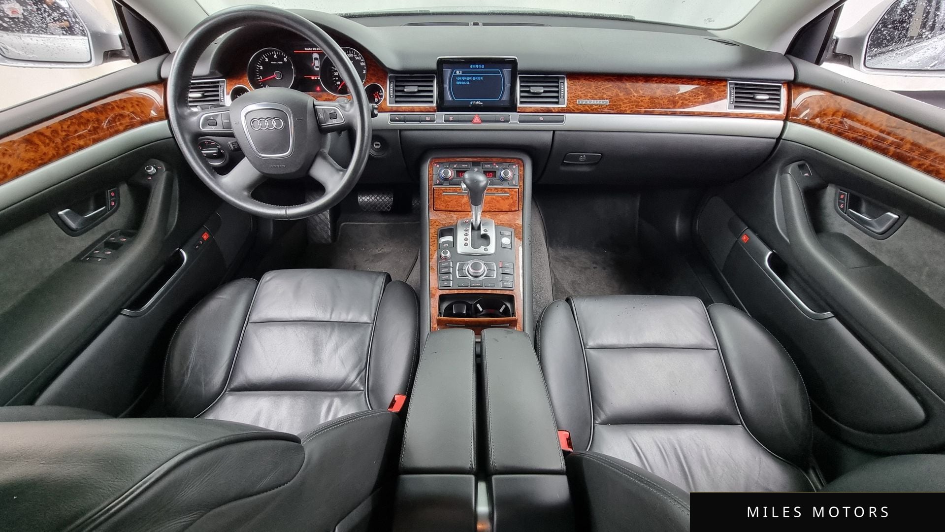 Audi A8 2009 — миниатюра 7