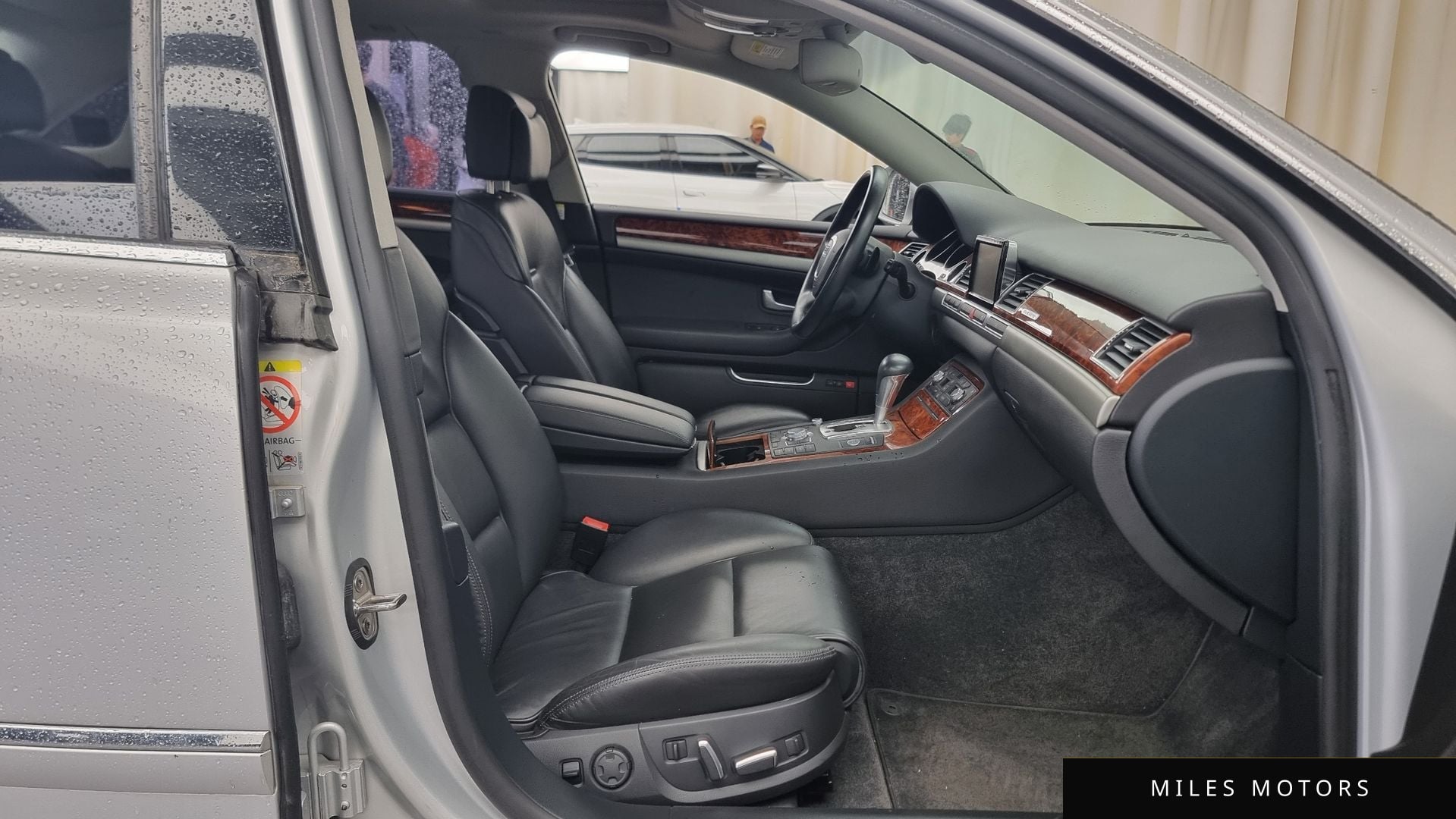 Audi A8 2009 — миниатюра 11
