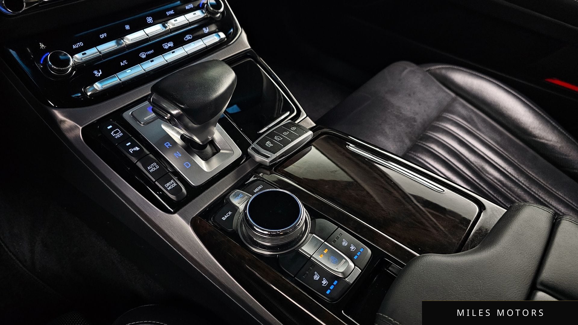 Genesis EQ900 2016 — миниатюра 9