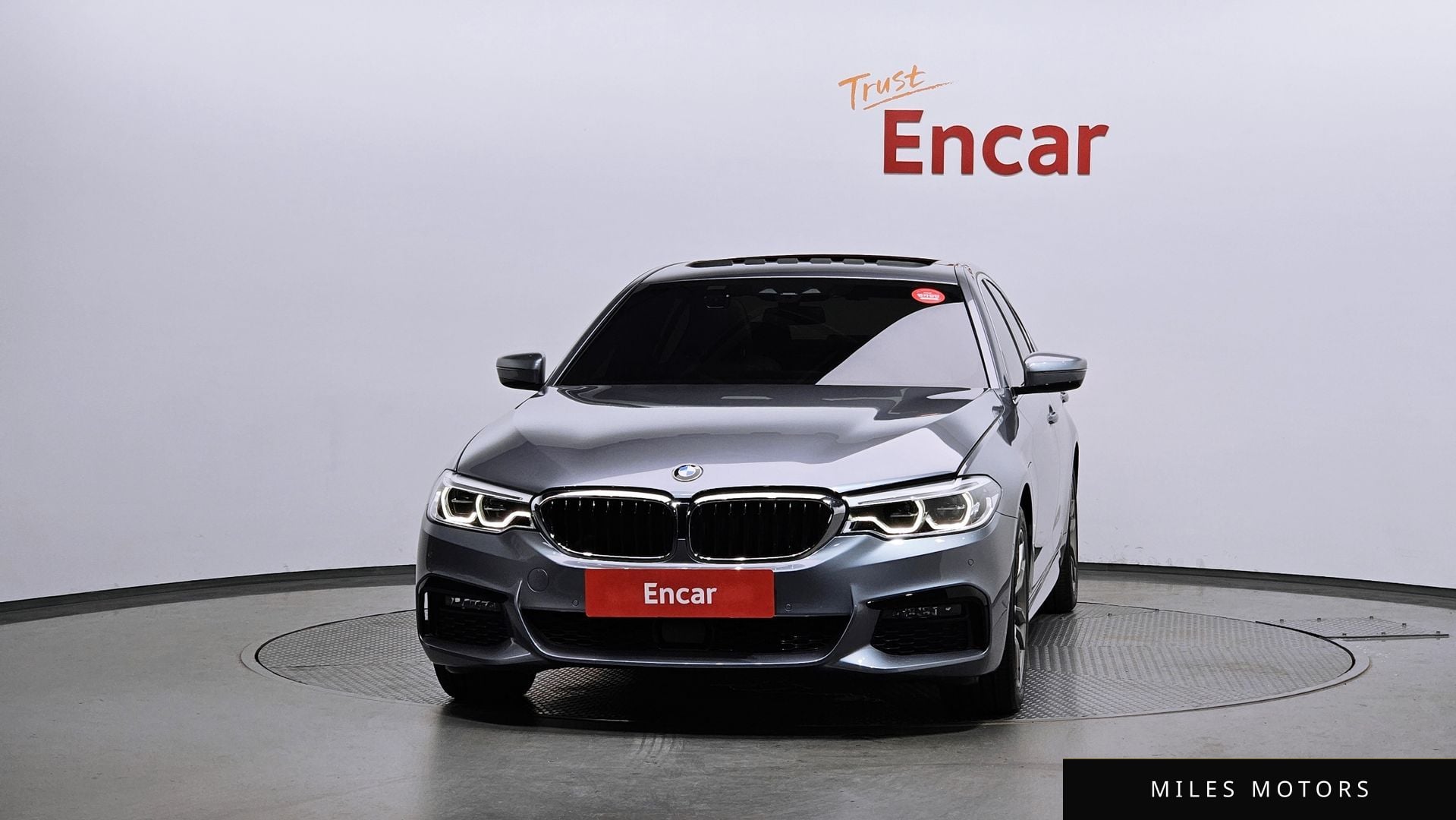 BMW 5 Series (G30) 2020 — миниатюра 3
