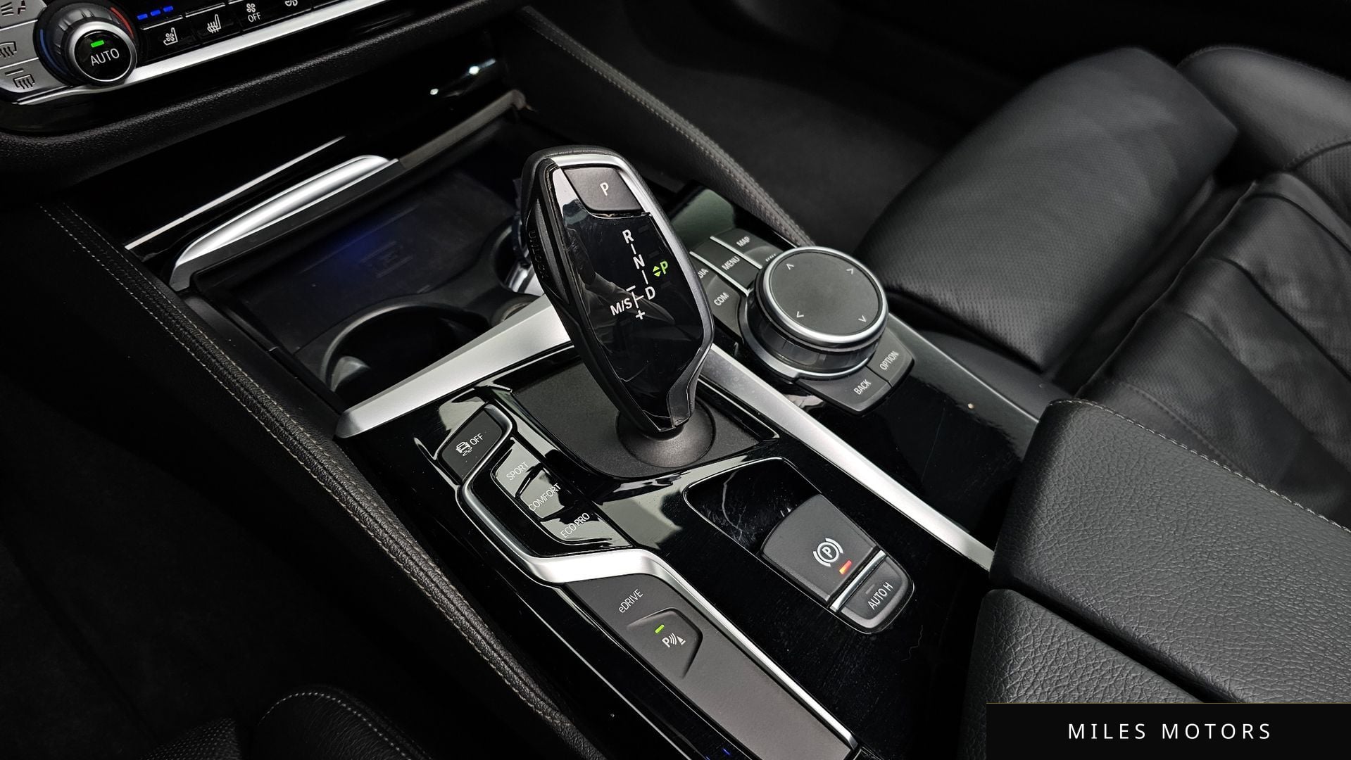BMW 5 Series (G30) 2020 — миниатюра 9