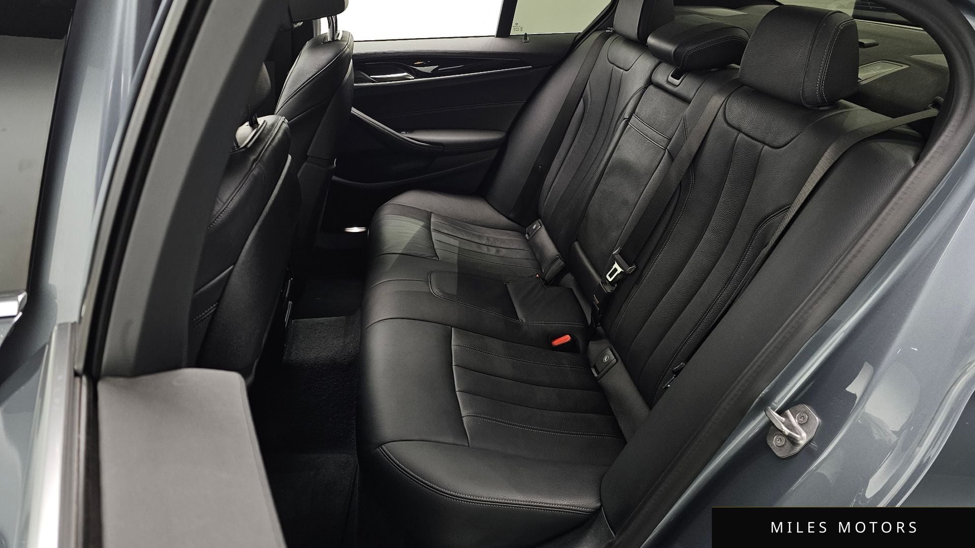 BMW 5 Series (G30) 2020 — миниатюра 12