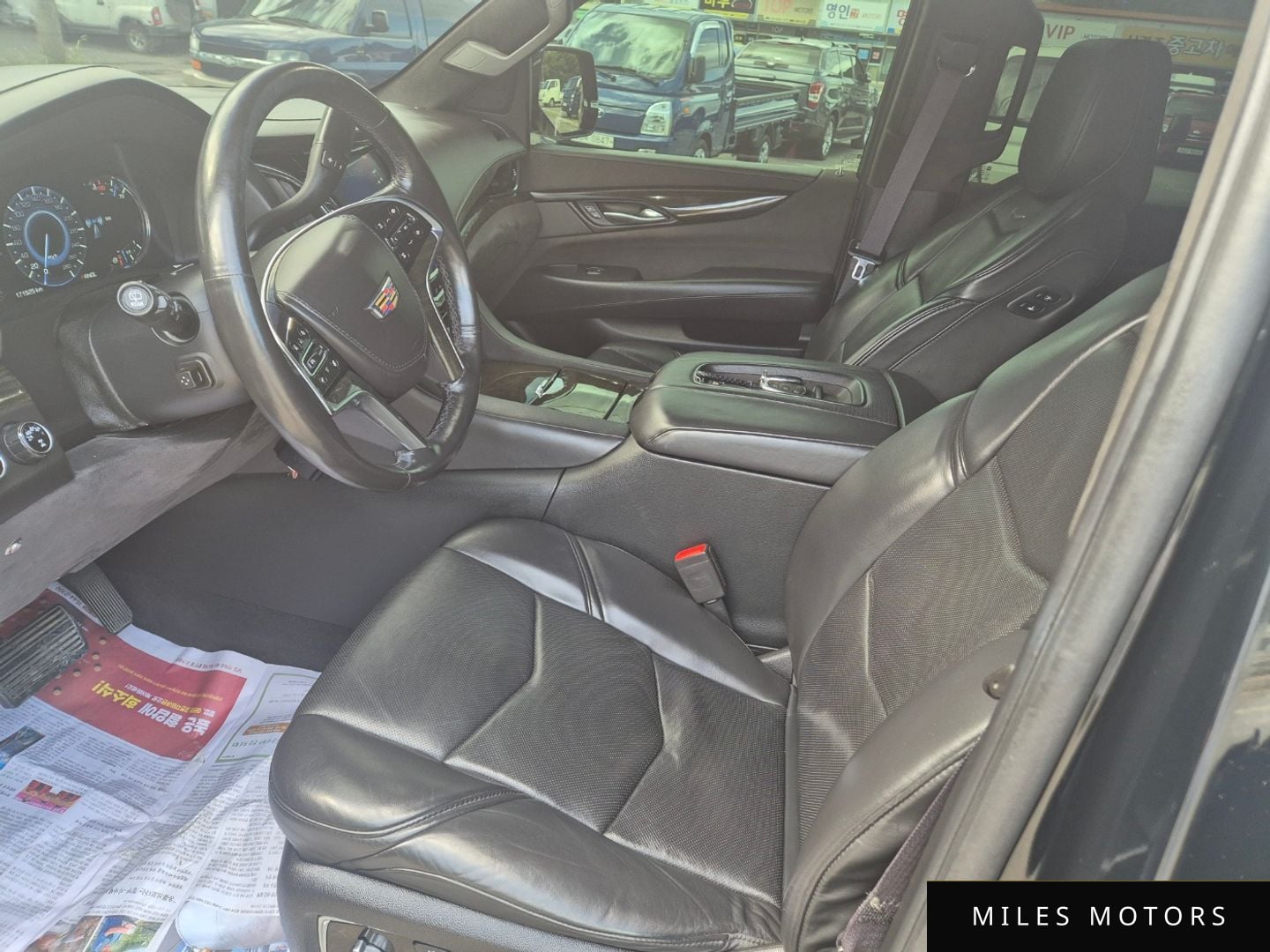 Cadillac Escalade 2017 — миниатюра 10