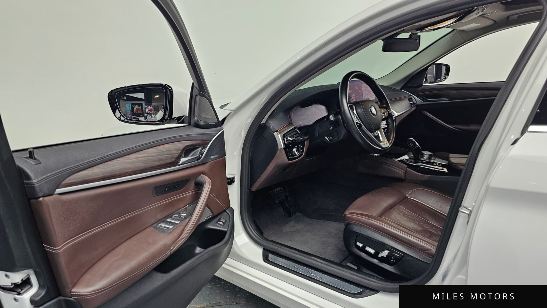 BMW 5시리즈 (G30) 2021 — миниатюра 10