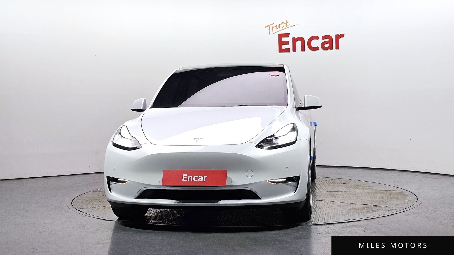 Tesla Model Y 2021 — миниатюра 3