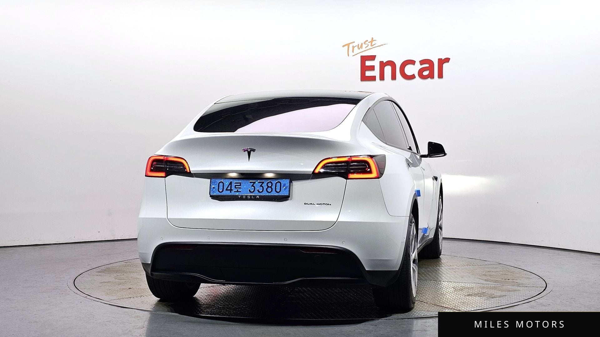 Tesla Model Y 2021 — миниатюра 4
