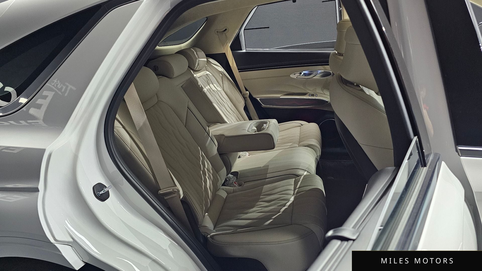Genesis GV70 2023 — миниатюра 12