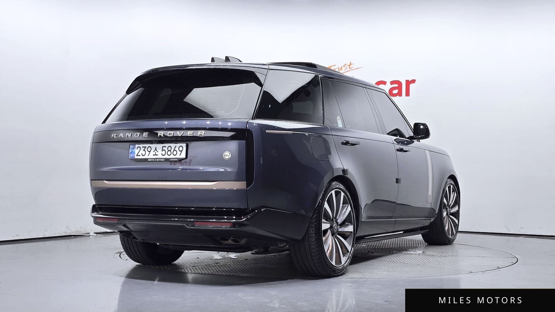 Land Rover Range Rover 2024 — миниатюра 2