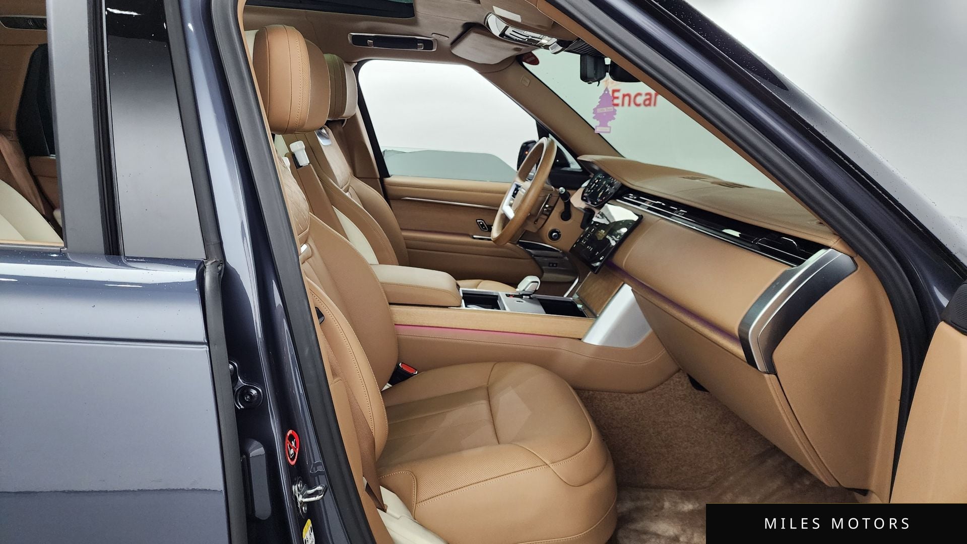 Land Rover Range Rover 2024 — миниатюра 11