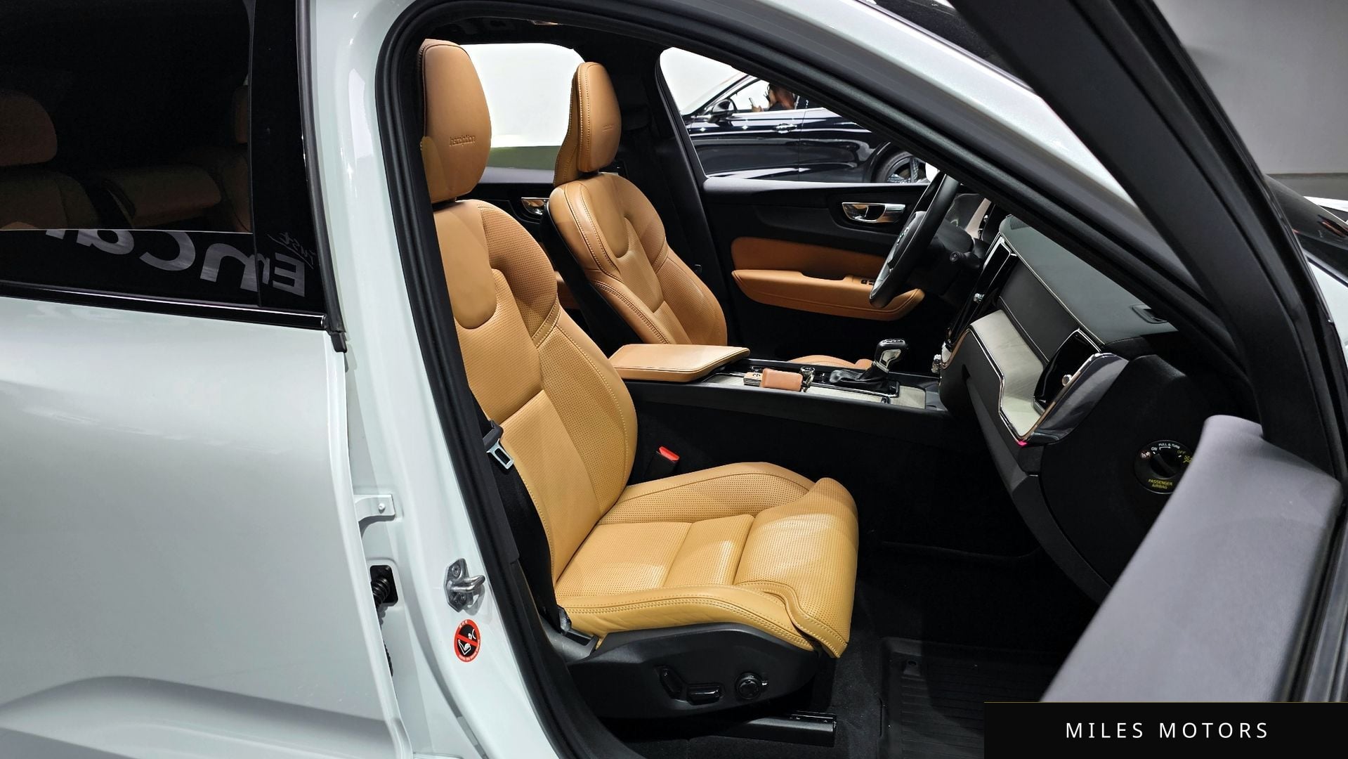 Volvo XC60 2020 — миниатюра 10