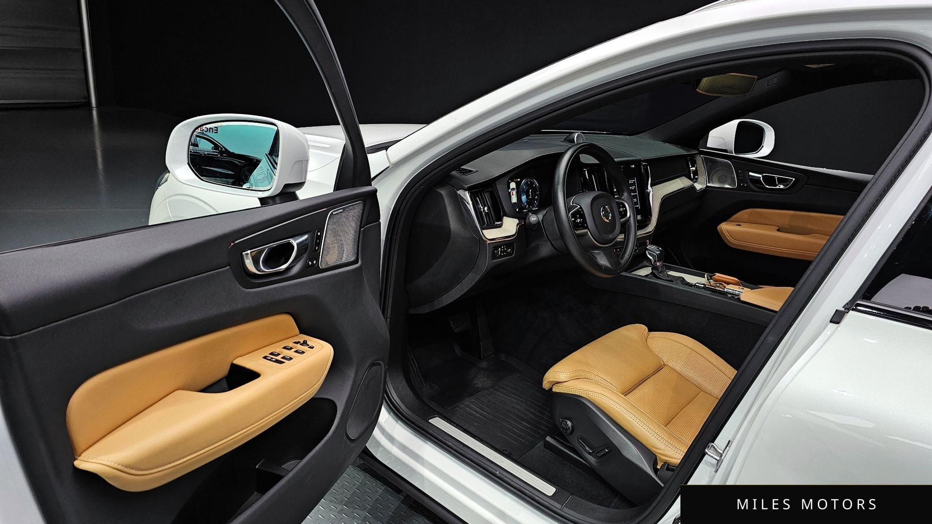 Volvo XC60 2020 — миниатюра 11
