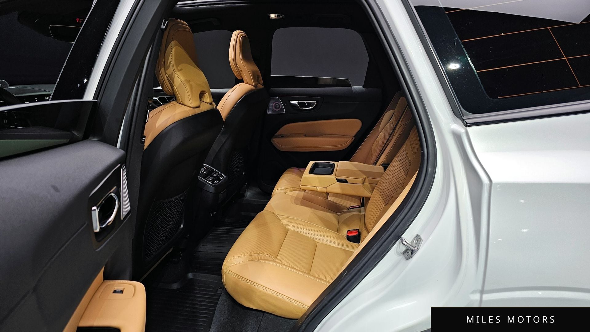 Volvo XC60 2020 — миниатюра 12