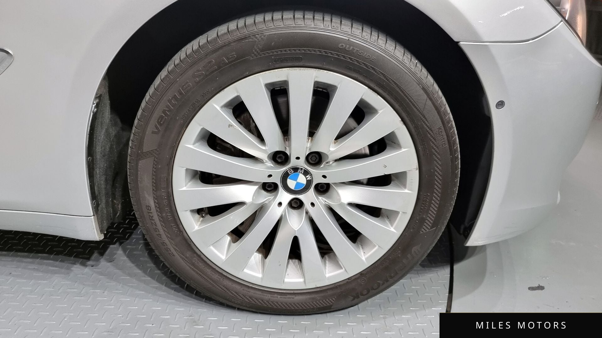 BMW 7 Series (F01) 2011 — миниатюра 5