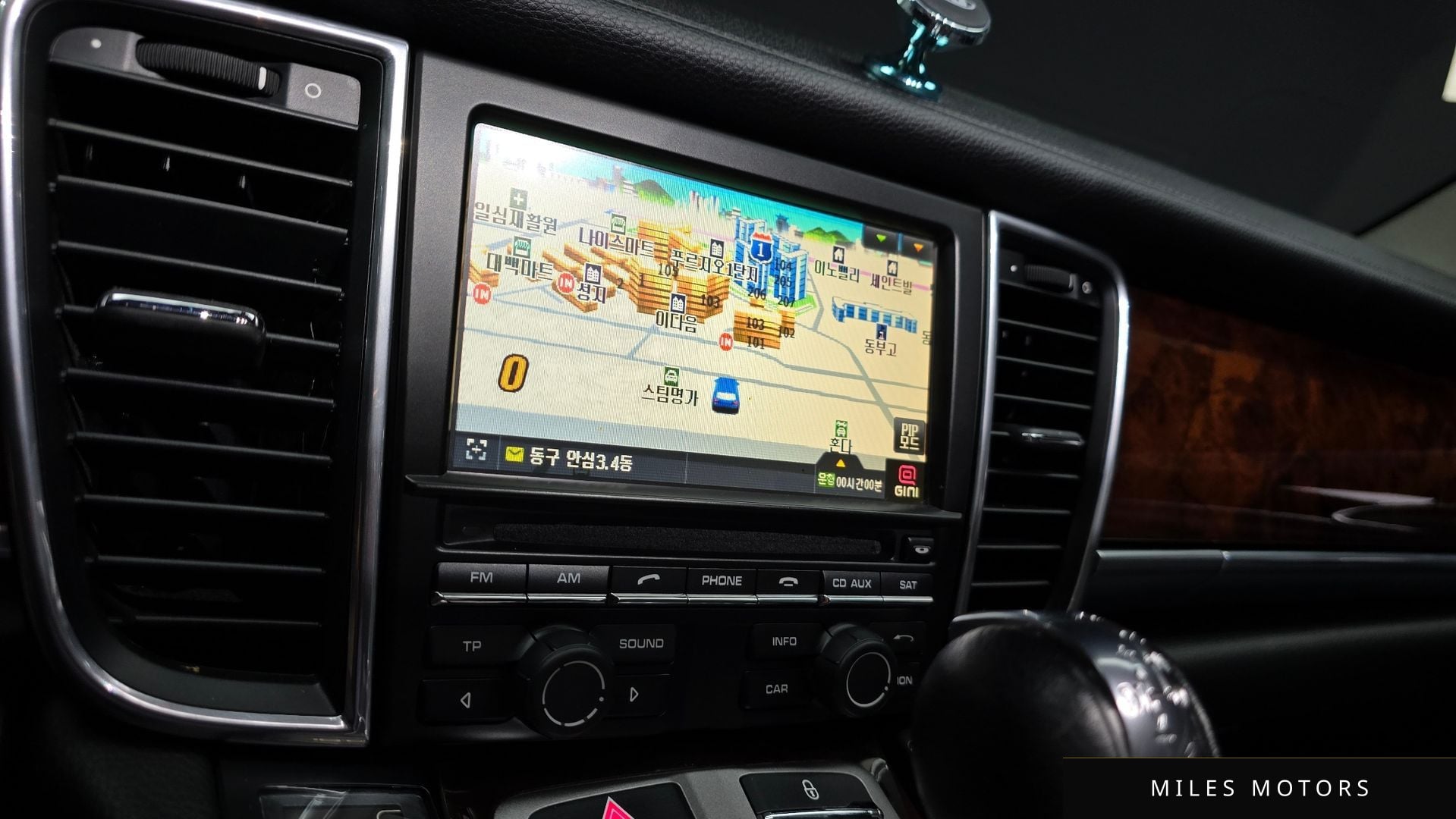 Porsche 파나메라 2012 — миниатюра 15