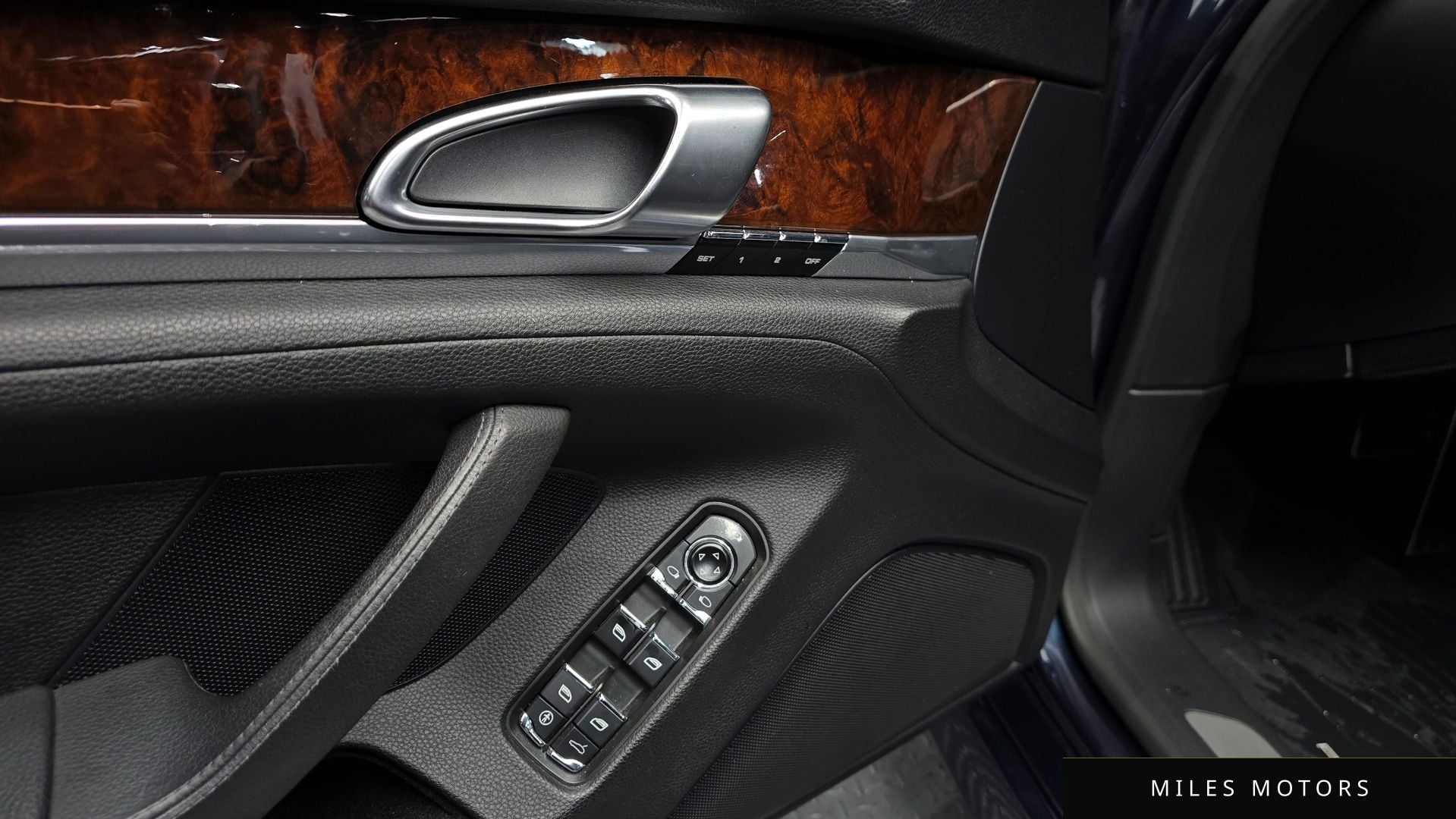 Porsche 파나메라 2012 — миниатюра 17