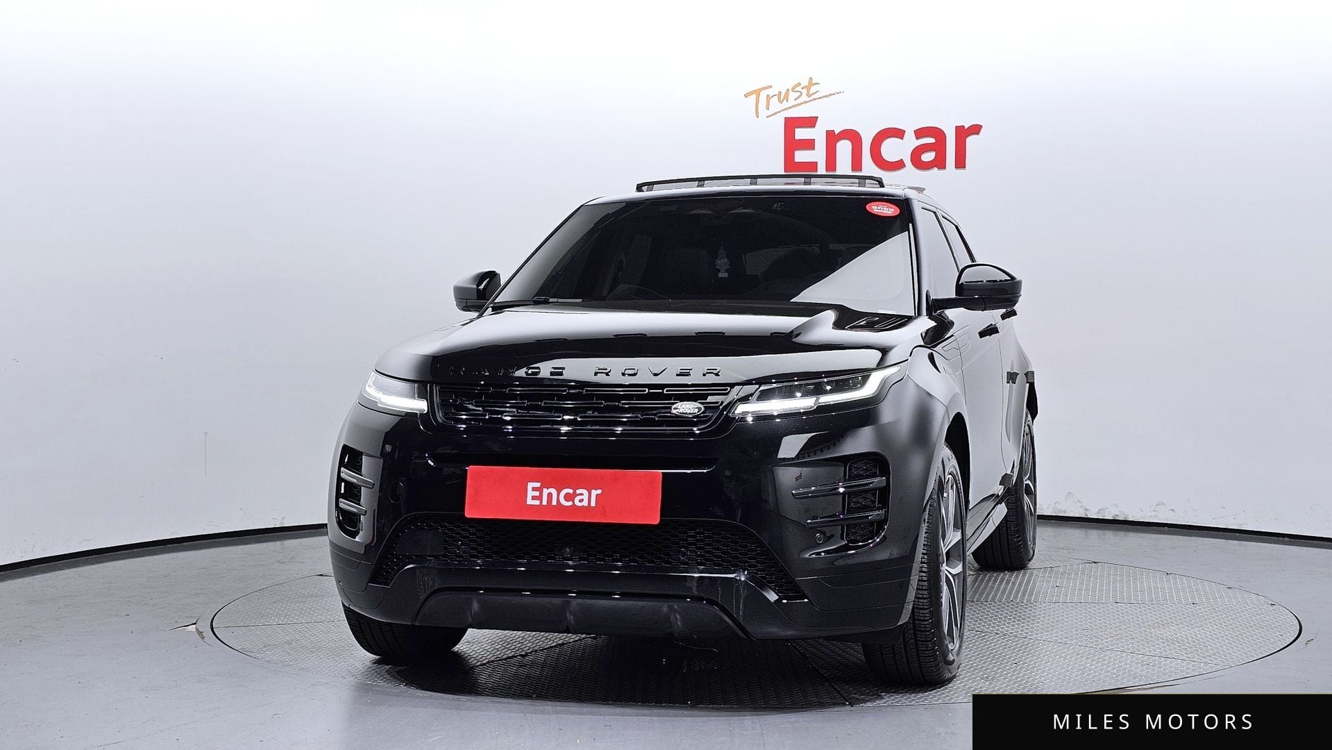 Land Rover Range Rover Evoque 2024 — миниатюра 3