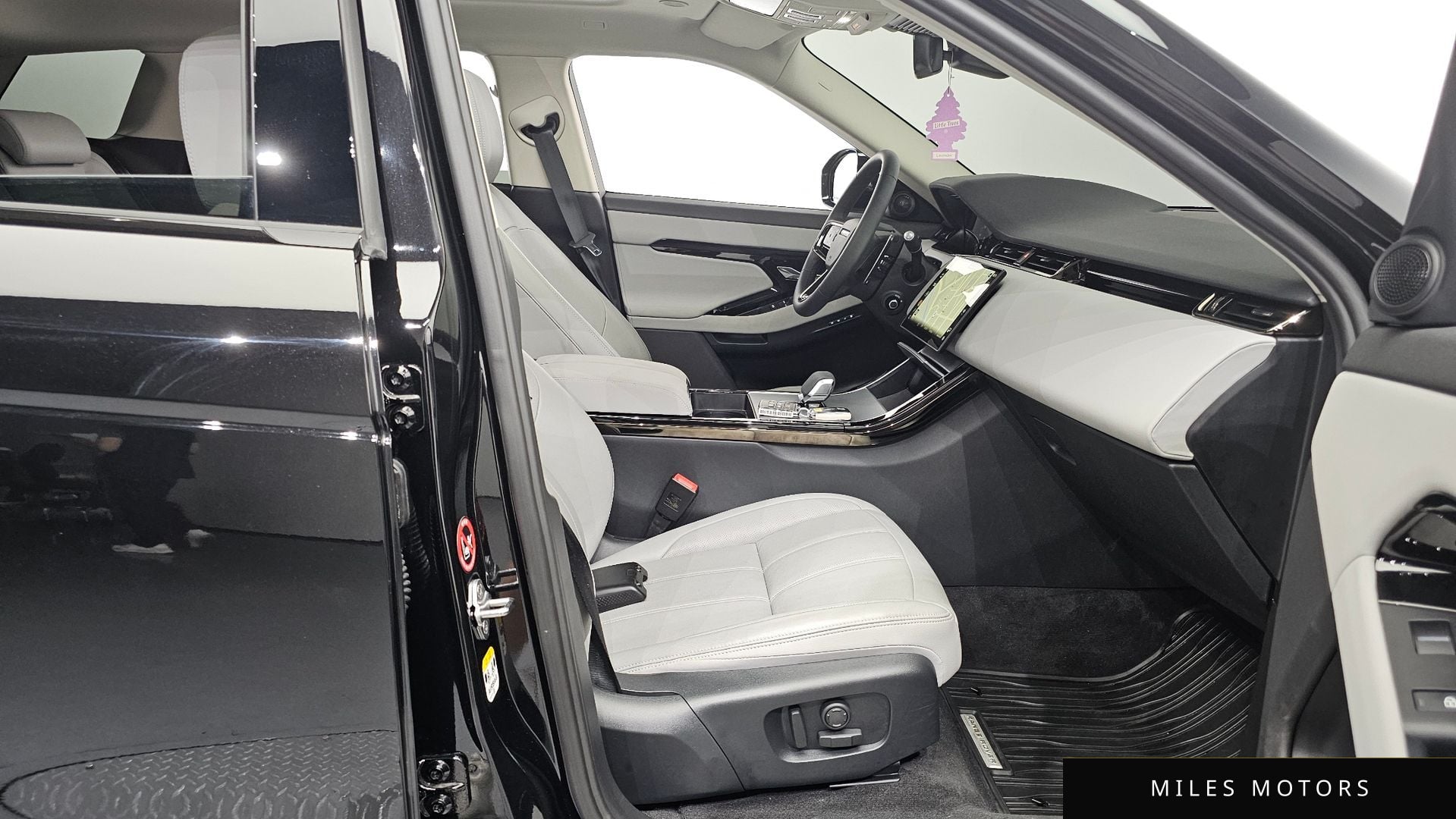 Land Rover Range Rover Evoque 2024 — миниатюра 11
