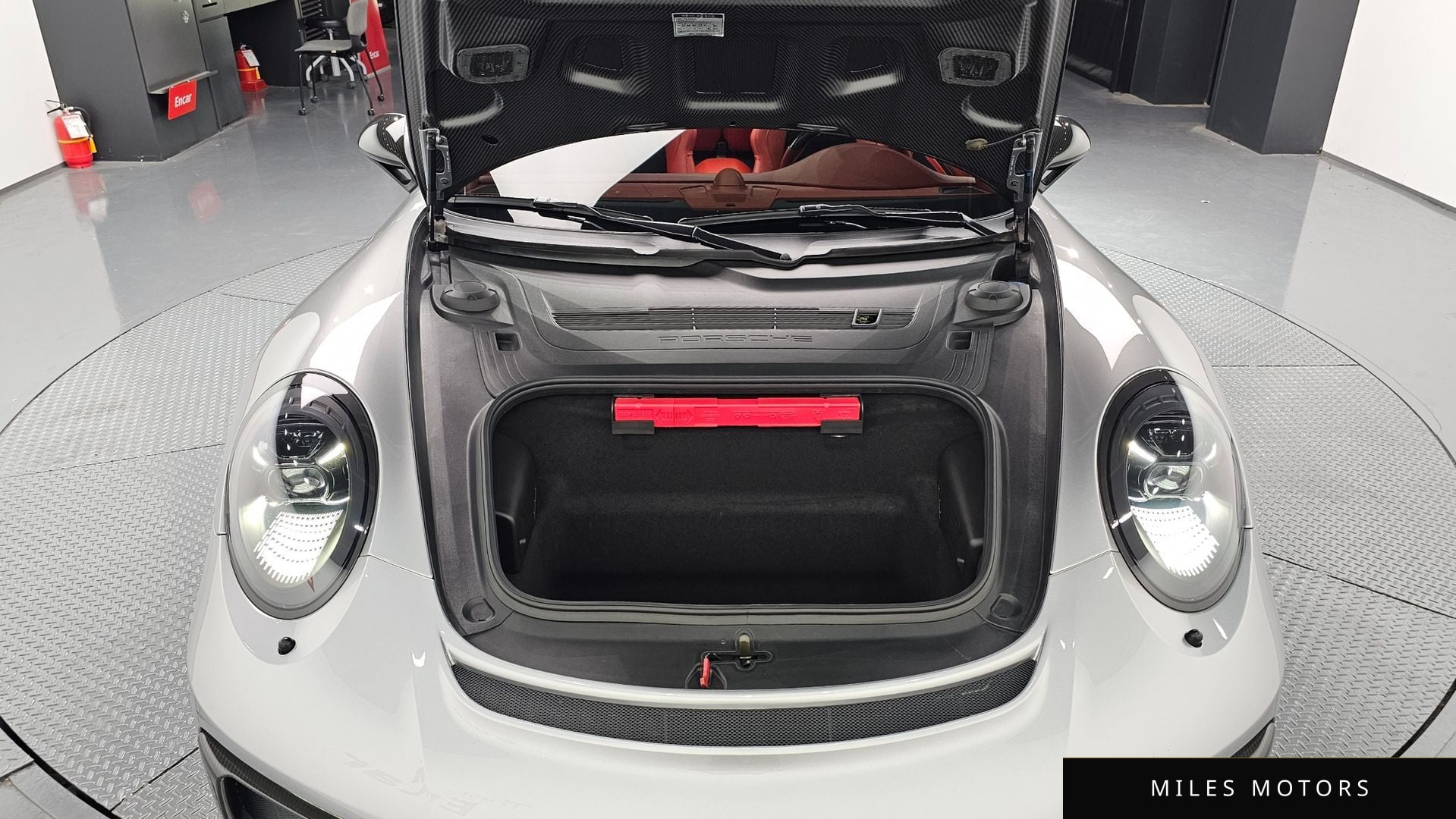 Porsche 911 2018 — миниатюра 6