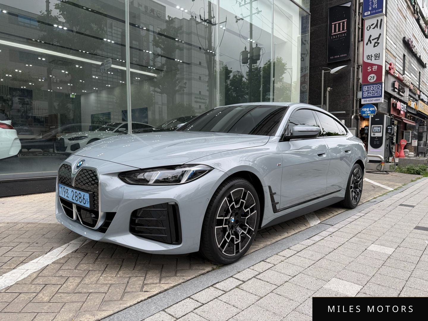BMW i4 2025 — миниатюра 3
